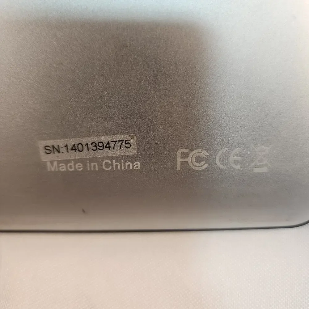 Trio Stealth G4 Android Tablet Silver Cracked Screen For Parts or Repair